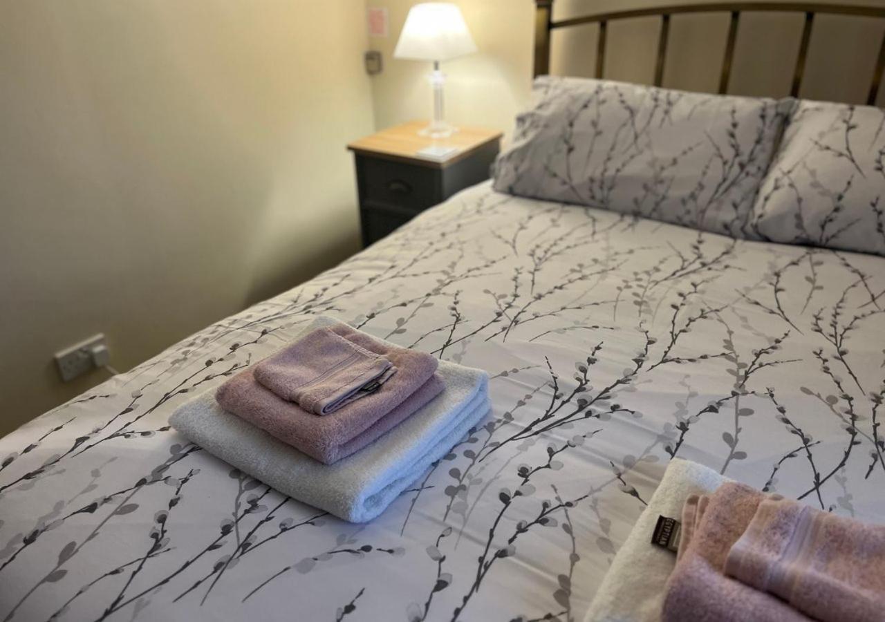 3 Bedroom Apartment, Ballymena, The Wee Stop Gap 외부 사진
