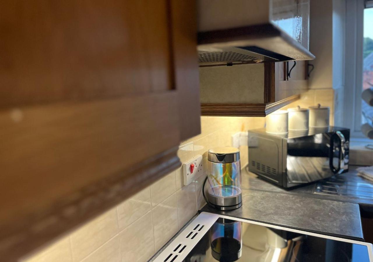 3 Bedroom Apartment, Ballymena, The Wee Stop Gap 외부 사진